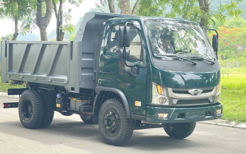 Cặp gương chiếu hậu bản lớn giúp tài xế dễ quan sát