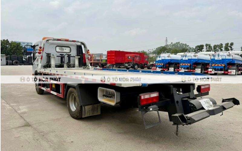 Hệ thống thuỷ lực thực hiện các thao tác cứu hộ nhanh chóng