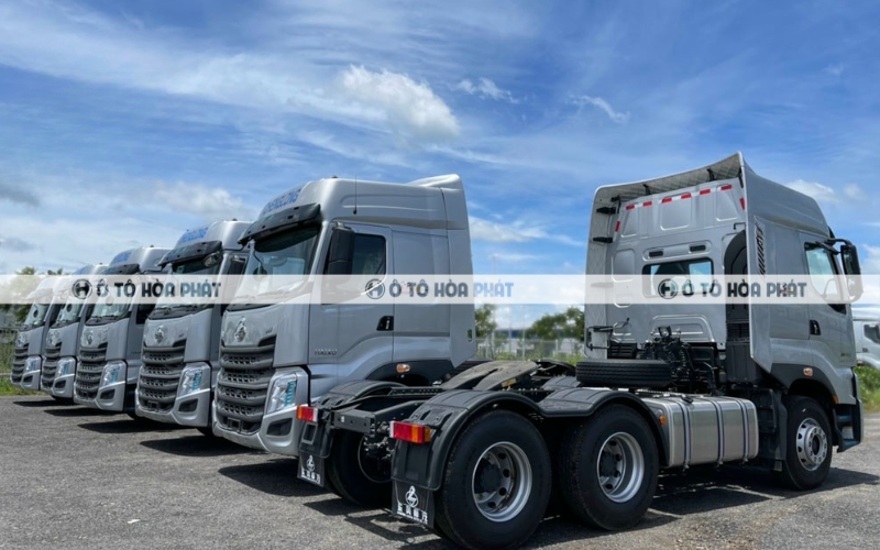Xe đầu kéo Chenglong H7 385 HP có chi phí đầu tư hợp lý, được hỗ trợ trả góp đến 80%