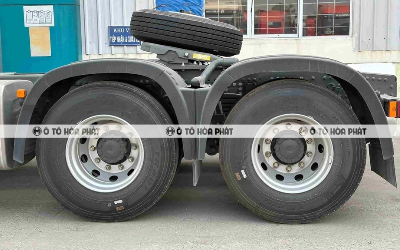 Mâm kéo JOST chịu tải ấn tượng