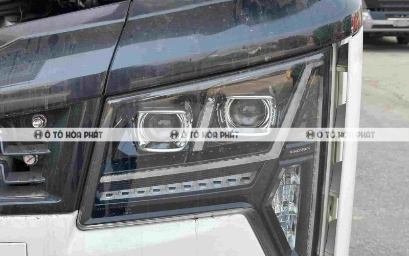 Cụm đèn pha công nghệ full LED mang đến khả năng chiếu sáng vượt trội