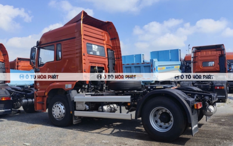 Khung chassis chịu lực dày 8+5 mm từ thép cường lực
