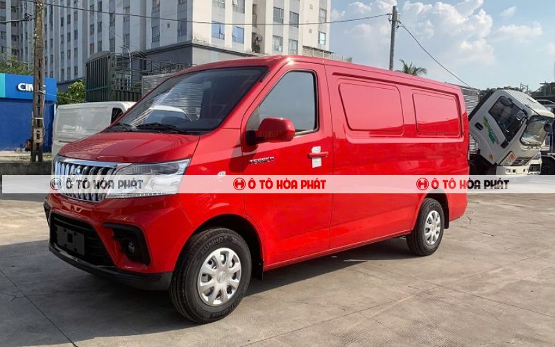 Xe van Tera V8 thùng hàng đột phá